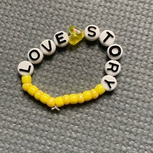 Taylor Swift Fearless friendship bracelet